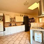 Cozy In The Heart Of Rodby! 5km From Femern & Puttgarden! Privatunterkunft Rødby