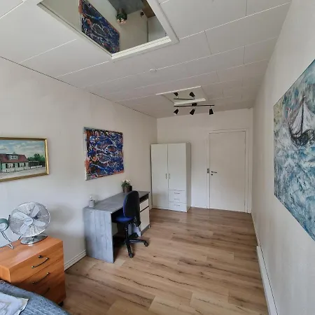 Homestay Cozy In The Heart Of Rodby! 5km From Femern & Puttgarden!