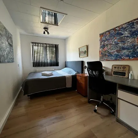 Cozy In The Heart Of Rodby! 5km From Femern & Puttgarden! Kwatera prywatna Rødby