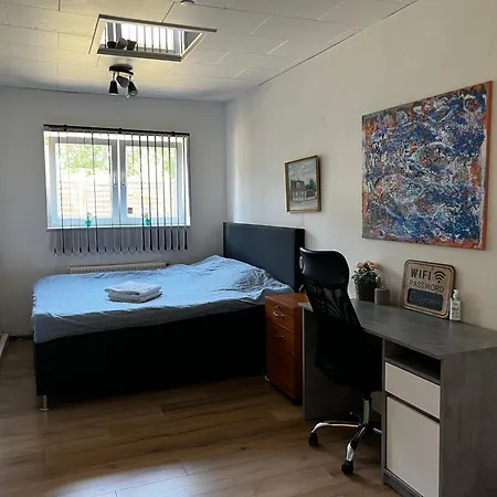 Cozy In The Heart Of Rodby! 5km From Femern & Puttgarden! * Rødby